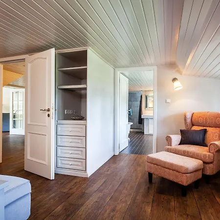 Cozy Mansion In With Private Pool And Sauna * Klein Barkau