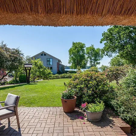 펜션 Cozy Mansion In With Private Pool And Sauna *